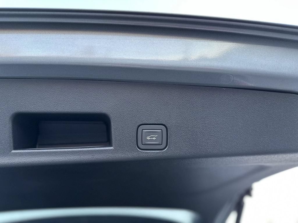 New 2026 GMC Acadia AT4 AWD/4WD image 39