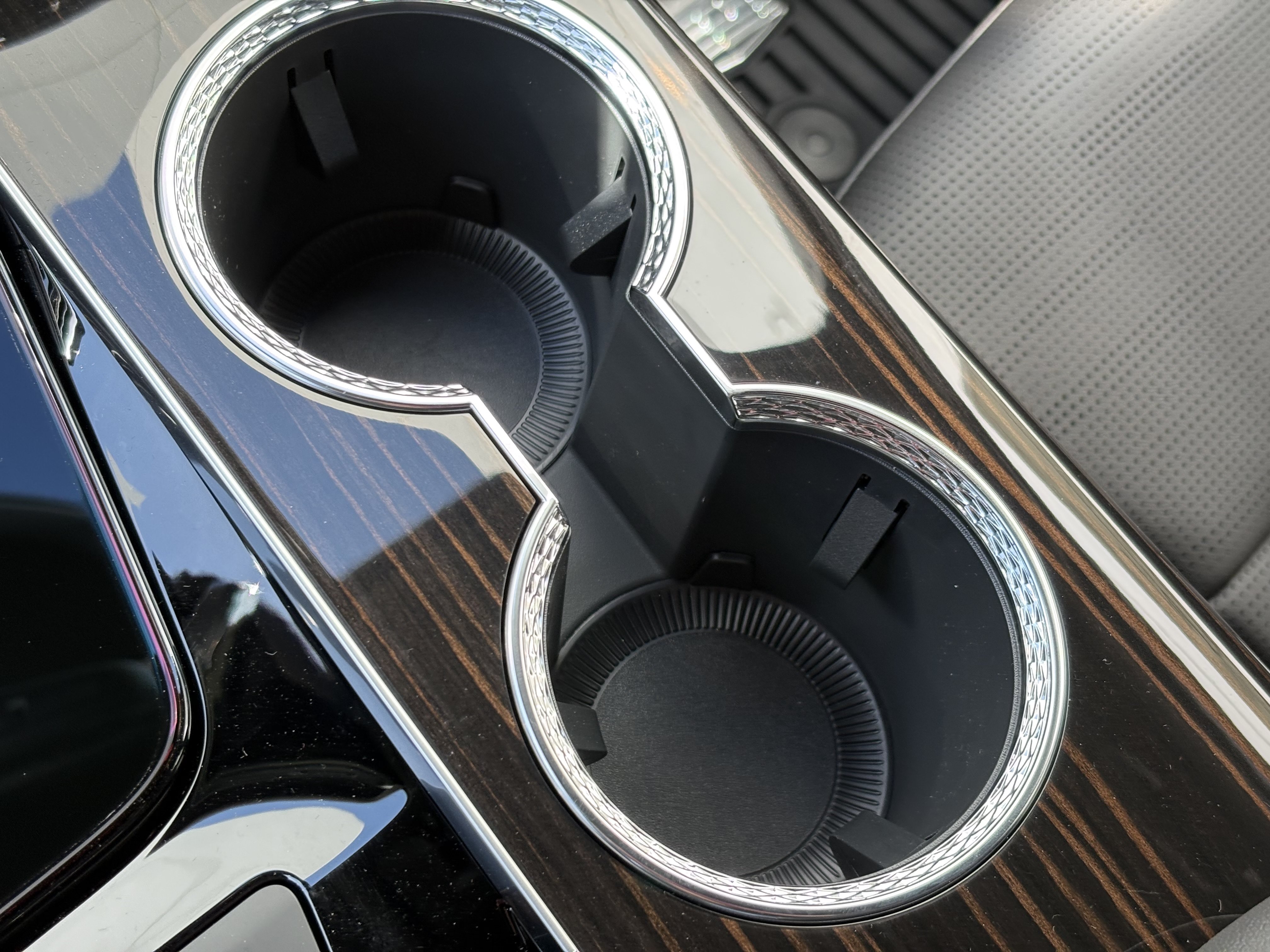 New 2026 Cadillac Escalade Luxury AWD/4WD image 25