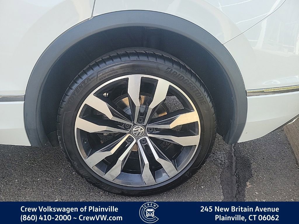 Certified 2021 Volkswagen Tiguan SEL Premium R-Line image 18