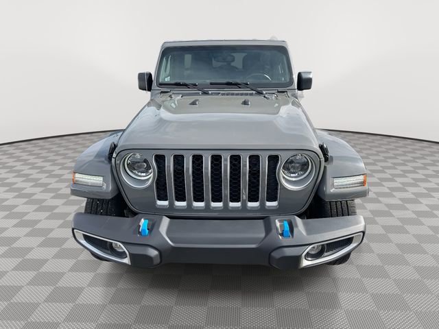 Used 2023 Jeep Wrangler Unlimited Sahara w/ Cold Weather Group AWD/4WD image 2