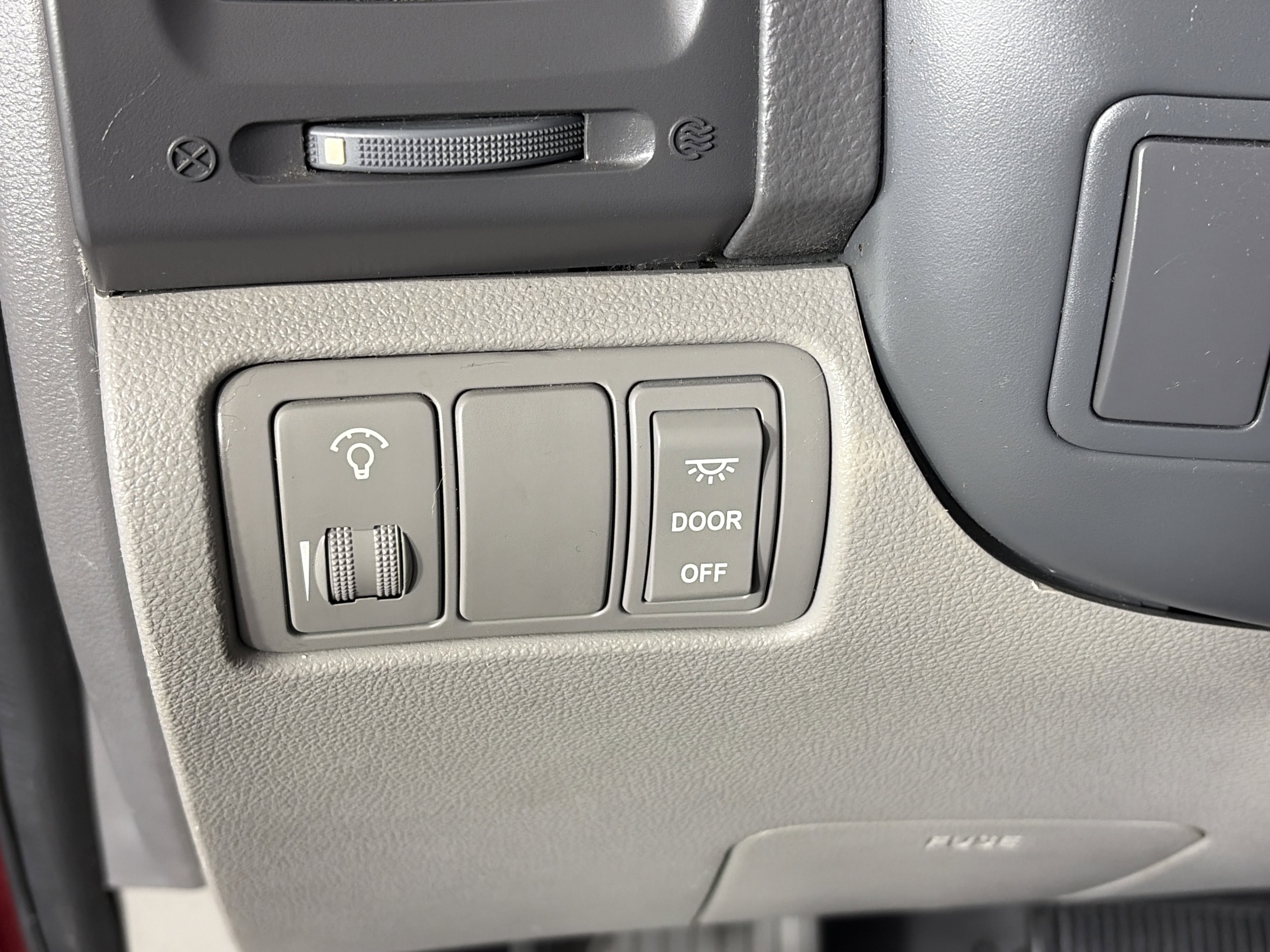 Used 2012 Kia Sedona LX w/ PWR Pkg image 26
