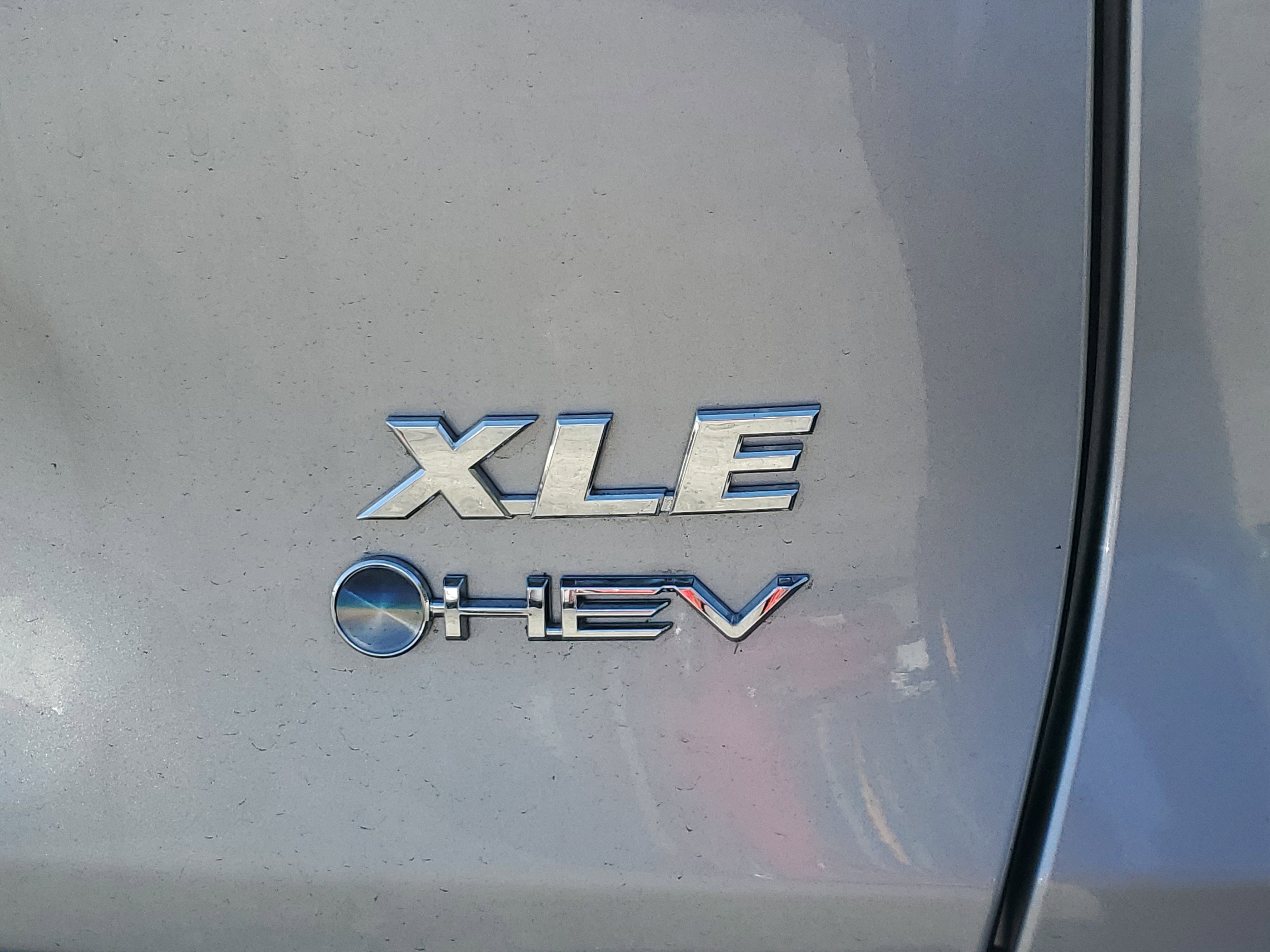 Used 2025 Toyota RAV4 XLE Premium w/ Weather Package image 7