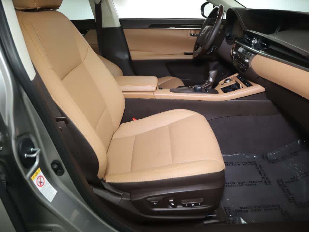 Used 2018 Lexus ES 350 w/ Premier Package FWD image 36