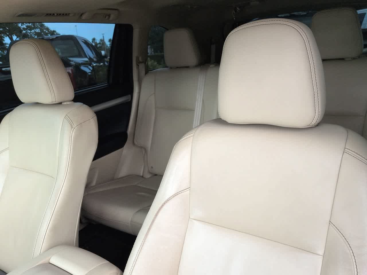 Used 2015 Toyota Highlander XLE FWD image 8