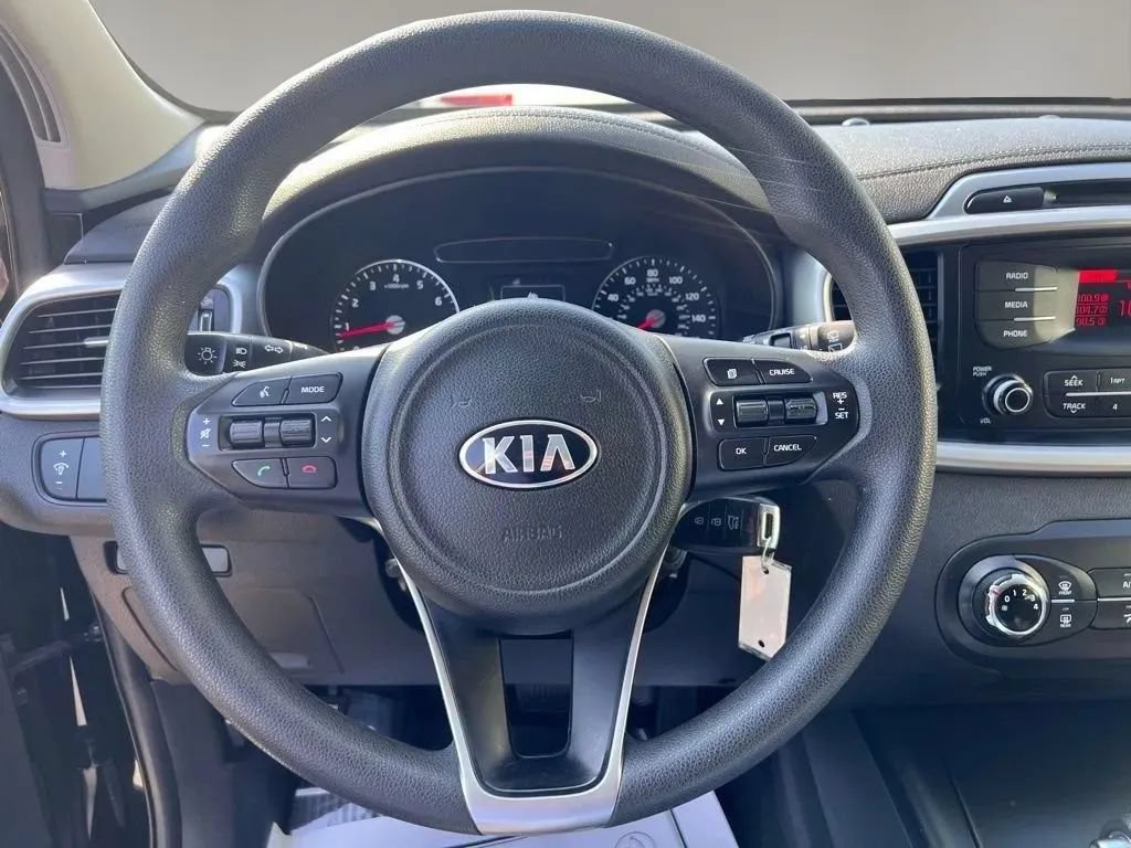 Used 2016 Kia Sorento L FWD image 18