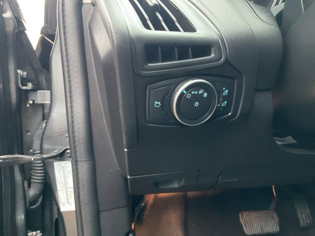 Used 2018 Ford Focus SE image 8