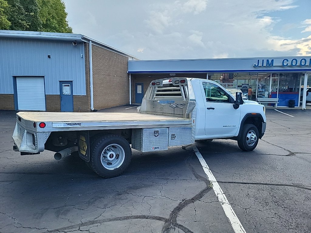 Used 2022 GMC Sierra 3500 Pro w/ Convenience Package AWD/4WD image 8