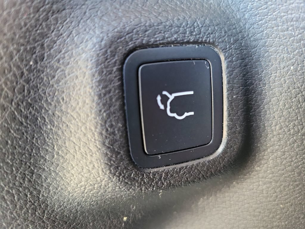 Used 2022 Jeep Compass Latitude w/ Convenience Group AWD/4WD image 31