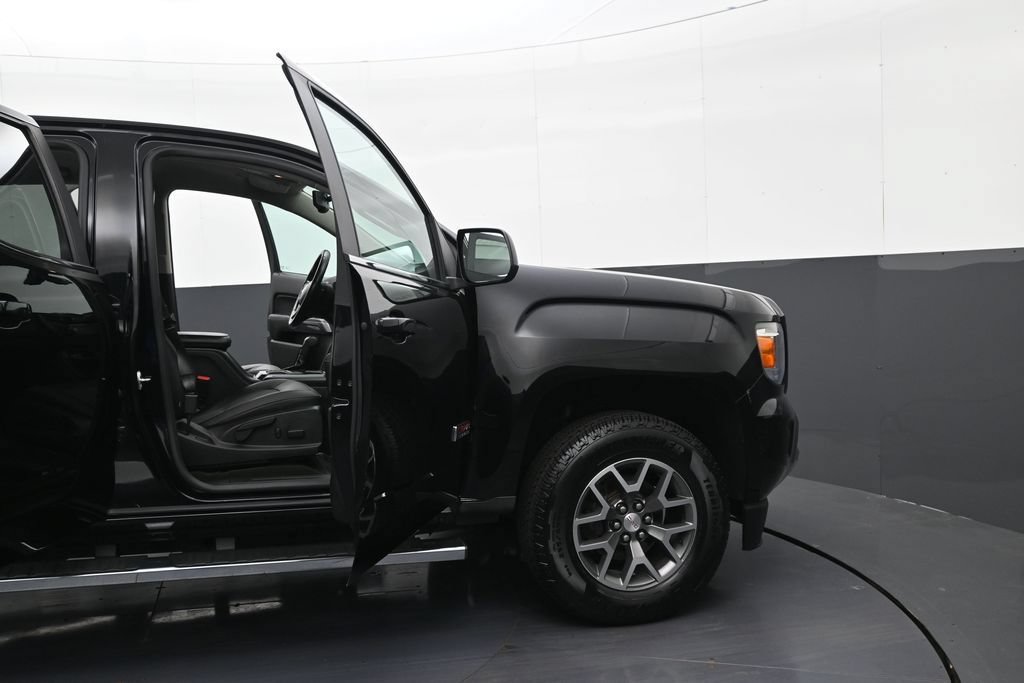 Used 2016 GMC Canyon SLE w/ All Terrain Package AWD/4WD image 9