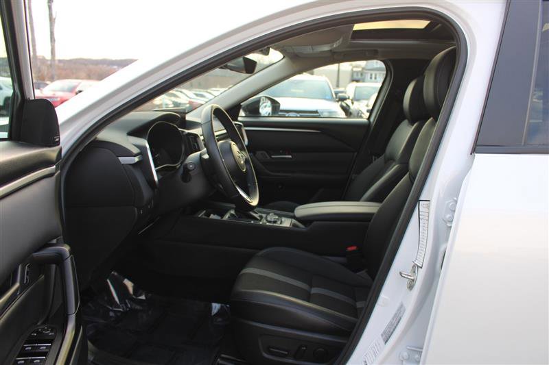 Used 2025 MAZDA CX-50 AWD 2.5 S w/ Premium Package image 11