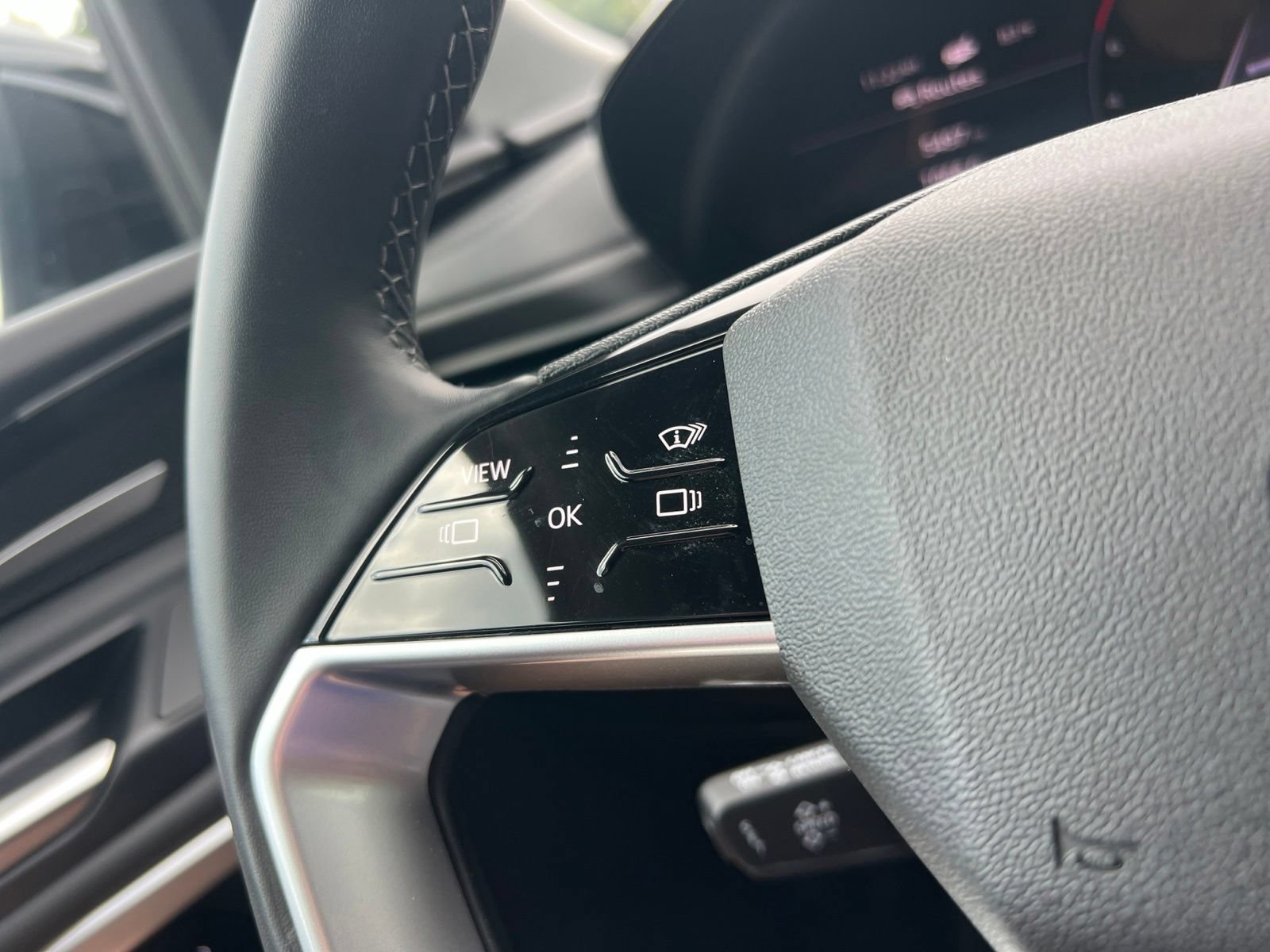 Used 2025 Audi Q5 Premium Plus w/ Premium Plus AWD/4WD image 19