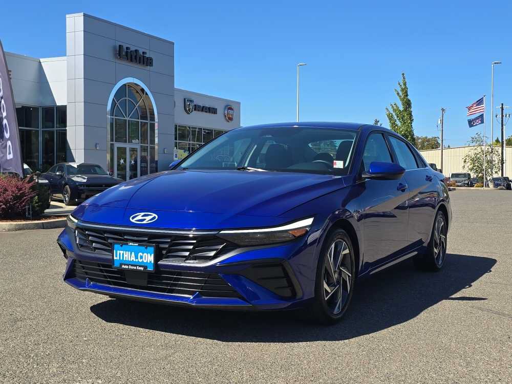 Used 2024 Hyundai Elantra SEL w/ Convenience Package FWD image 1