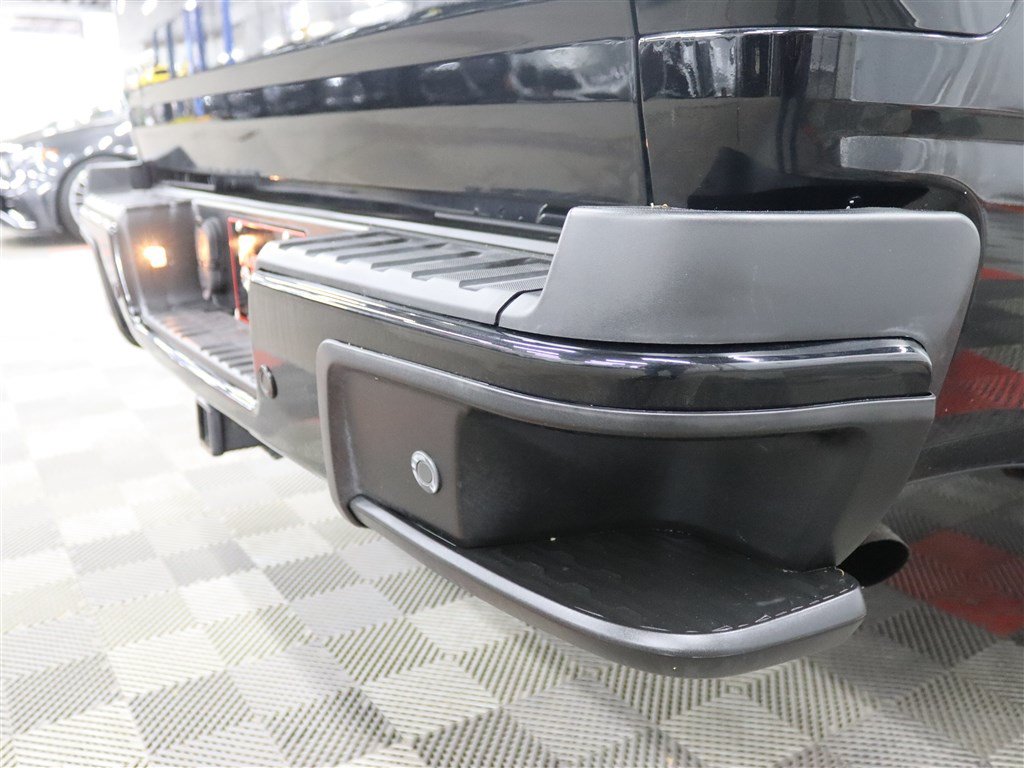 Used 2019 Chevrolet Colorado Z71 AWD/4WD image 8