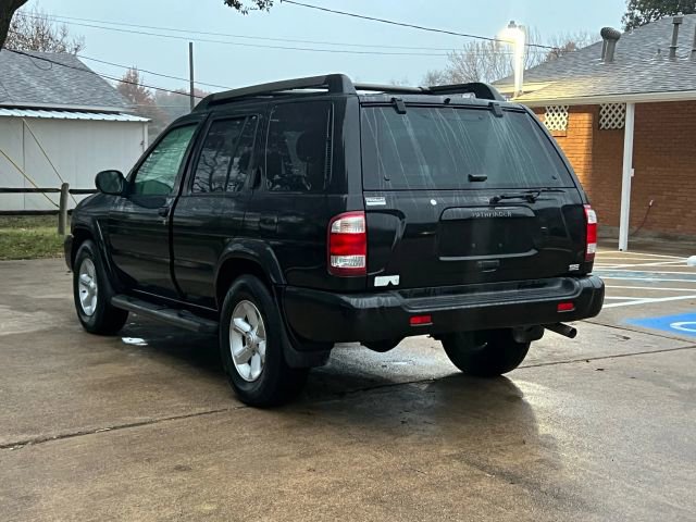 Used 2003 Nissan Pathfinder SE image 5