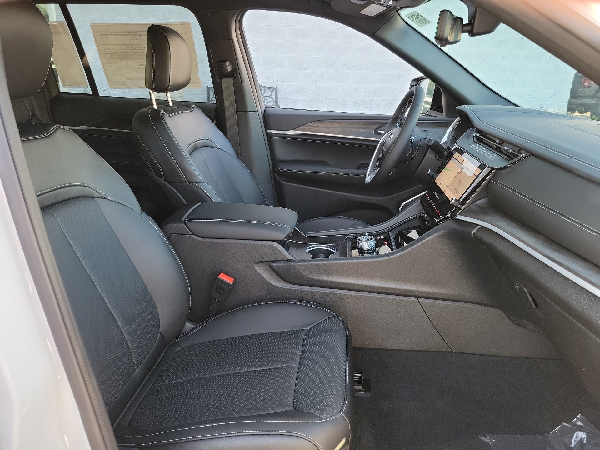 New 2026 Jeep Grand Cherokee Limited AWD/4WD image 18