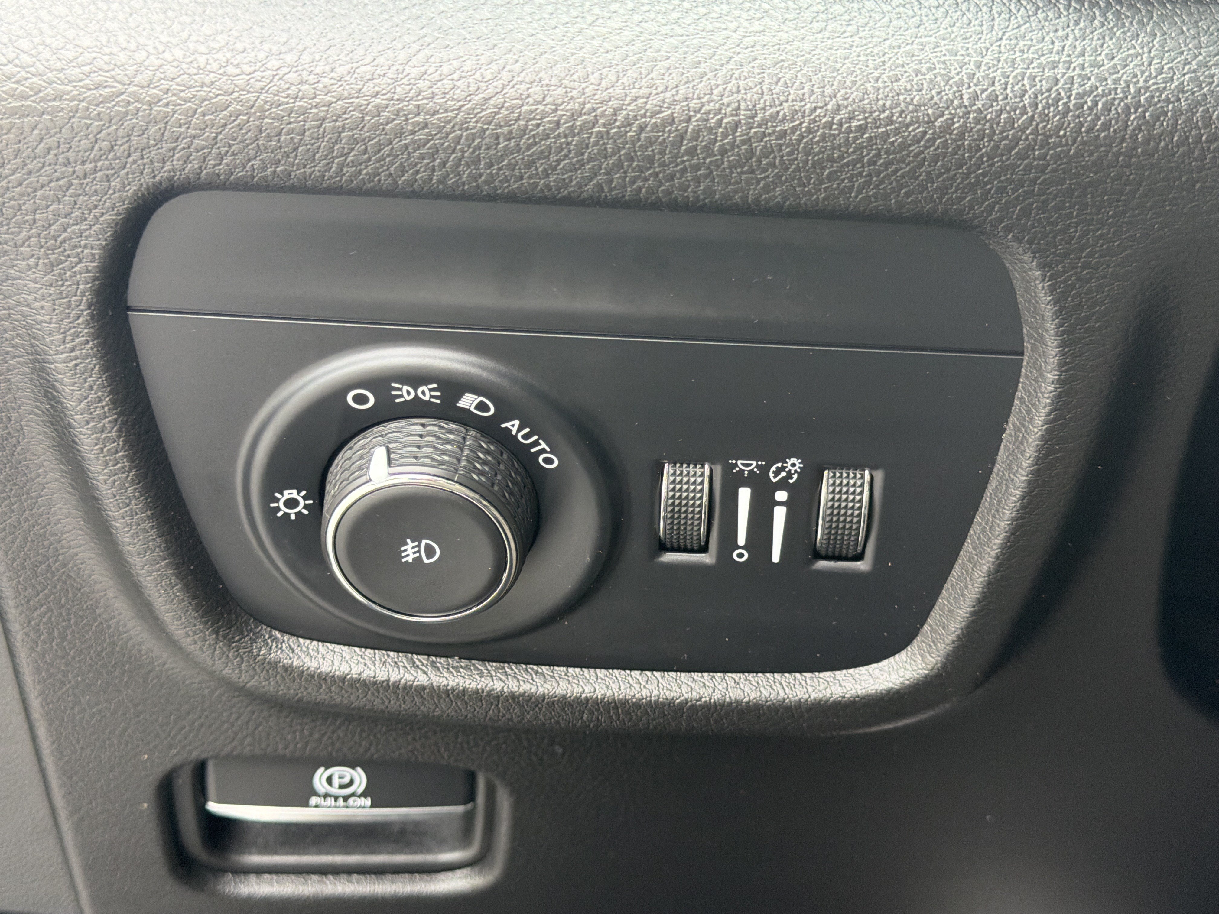Used 2022 Jeep Grand Cherokee L Overland AWD/4WD image 38