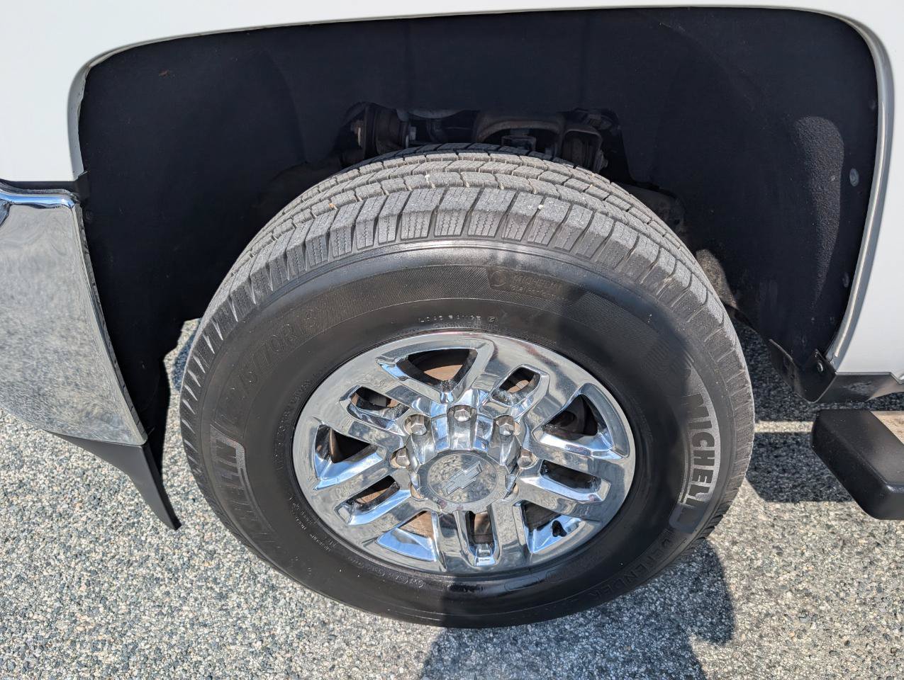 Used 2018 Chevrolet Silverado 2500 LT RWD image 12