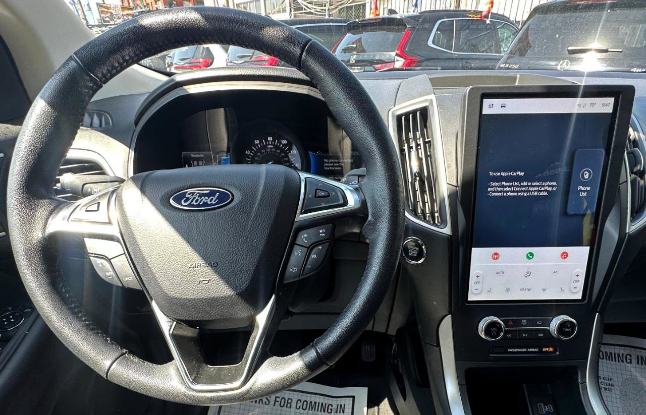 Used 2024 Ford Edge SEL AWD/4WD image 11