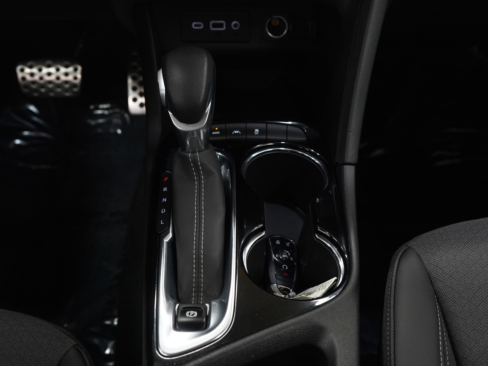 Used 2023 Buick Encore GX Select w/ Sport Touring Package image 19