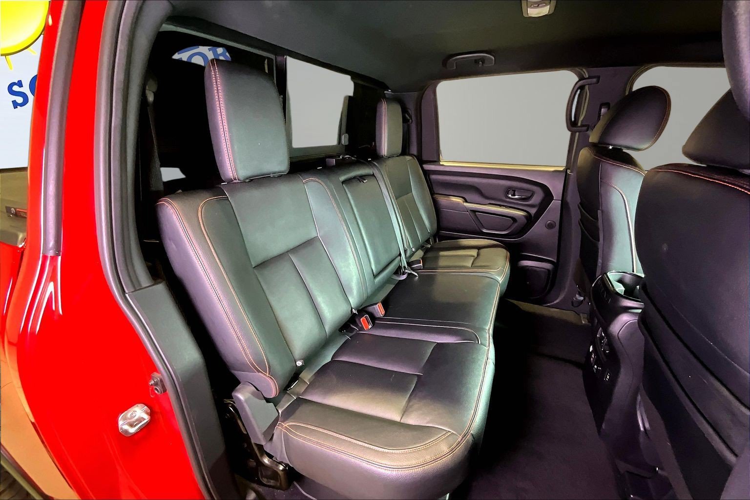 Used 2021 Nissan Titan PRO-4X w/ Pro-4x Convenience Package AWD/4WD image 27