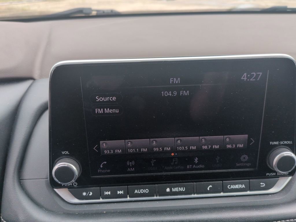 Used 2023 Nissan Rogue S FWD image 26