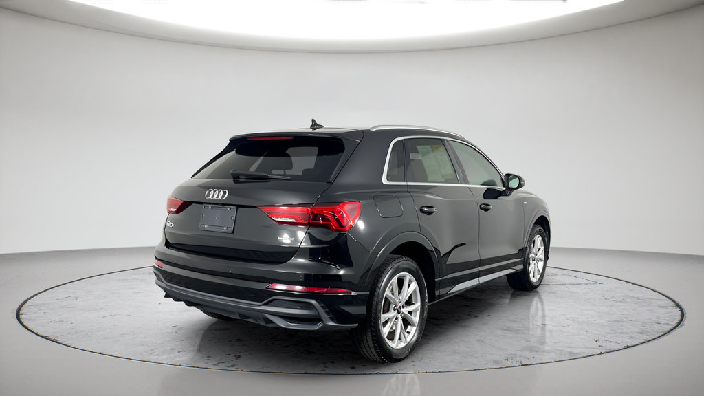Used 2023 Audi Q3 2.0T Premium AWD/4WD image 3