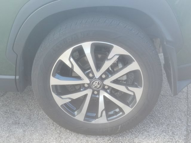 Used 2023 Toyota Corolla Cross XLE AWD/4WD image 7