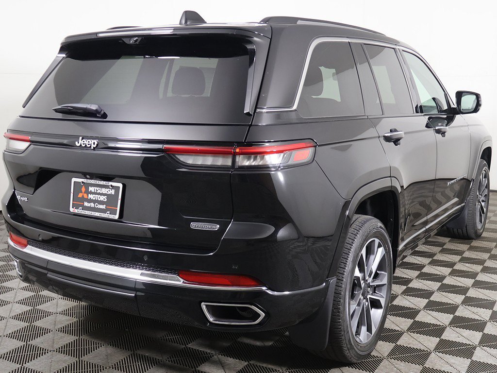 Used 2023 Jeep Grand Cherokee Overland w/ Adv Protech Group III AWD/4WD image 15