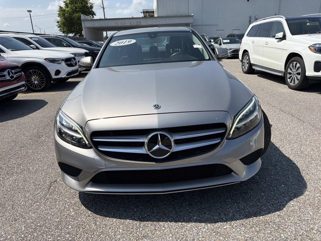 Used 2019 Mercedes-Benz C 300 Sedan image 2