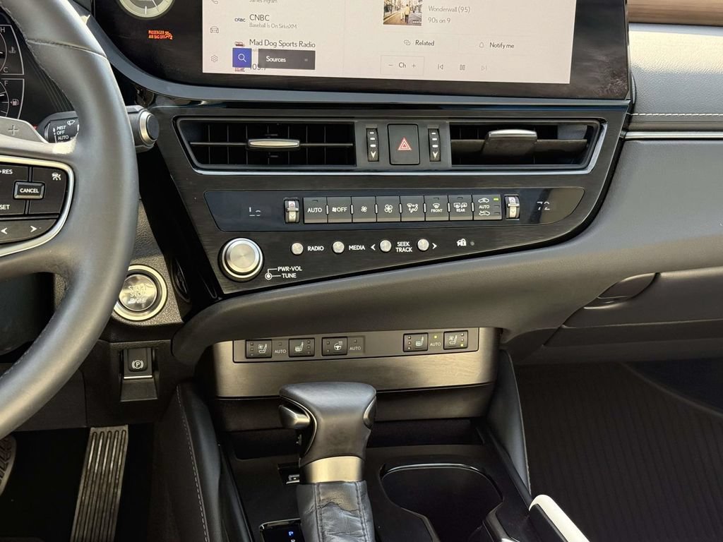 Used 2023 Lexus ES 350 w/ Premium Package FWD image 18
