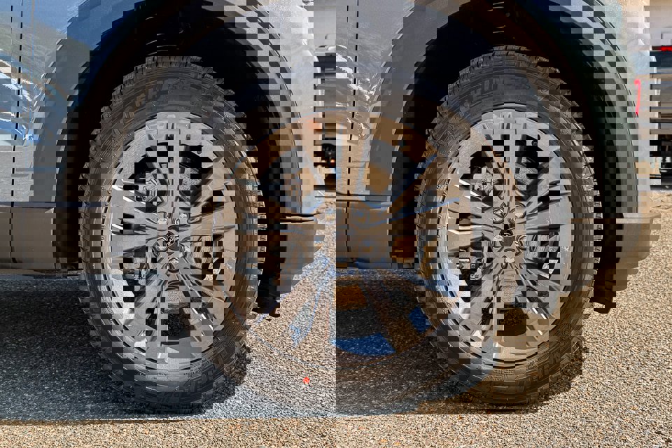 New 2025 Ford Explorer Active w/ Active Comfort Package image 9