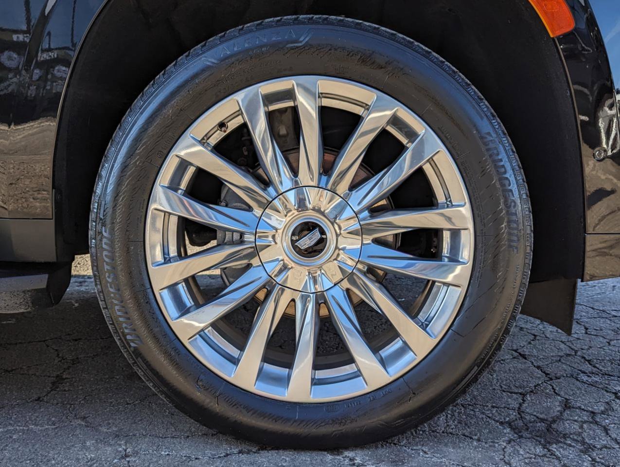 Used 2022 Cadillac Escalade Premium Luxury image 50