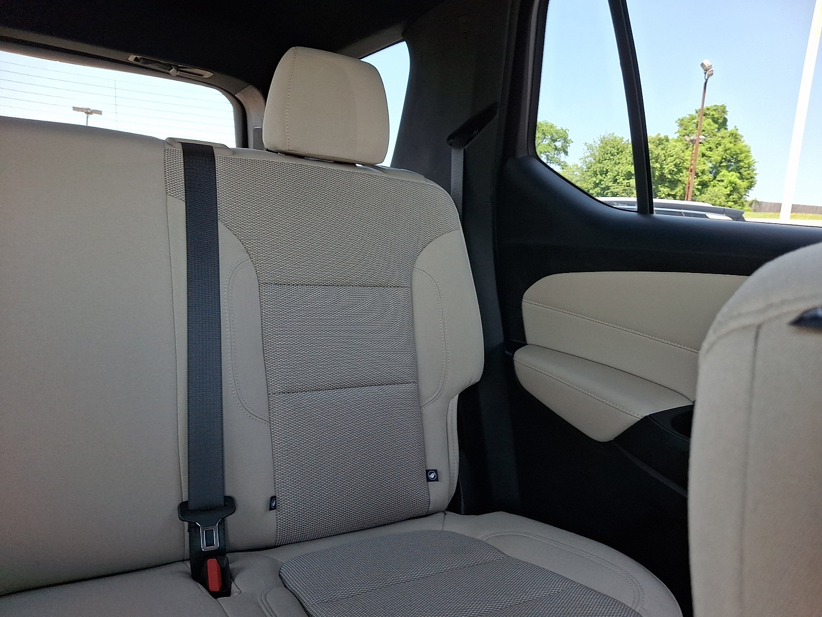 Used 2023 Chevrolet Traverse LS w/ LPO, Floor Liner Package AWD/4WD image 16