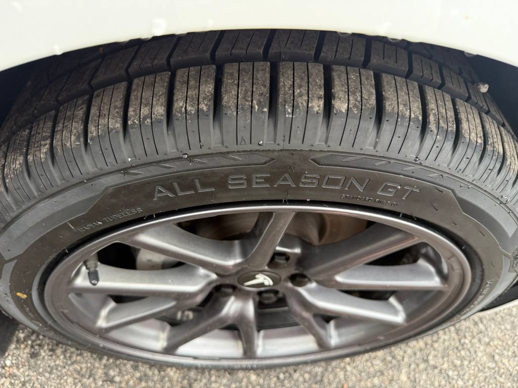 Used 2020 Tesla Model 3 Standard Range Plus RWD image 8