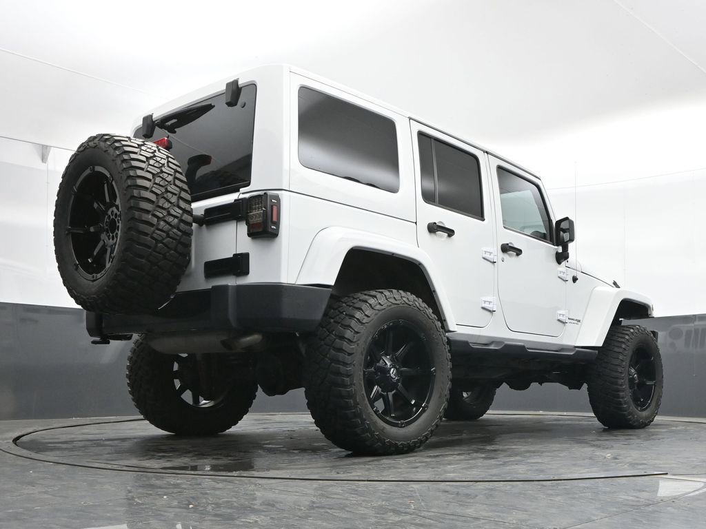 Used 2018 Jeep Wrangler Unlimited Sahara image 24