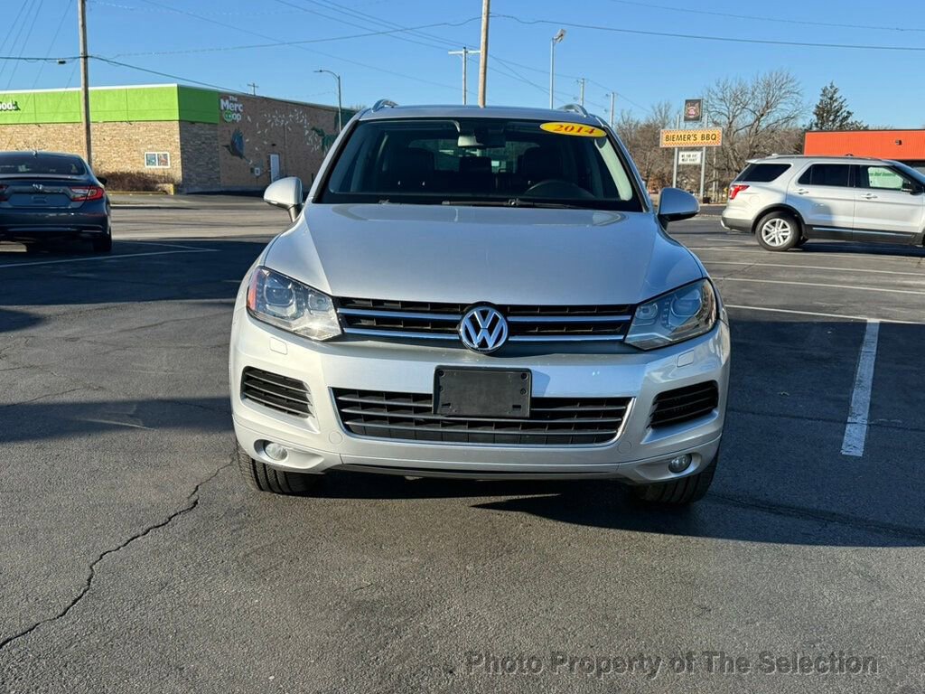 Used 2014 Volkswagen Touareg TDI image 4