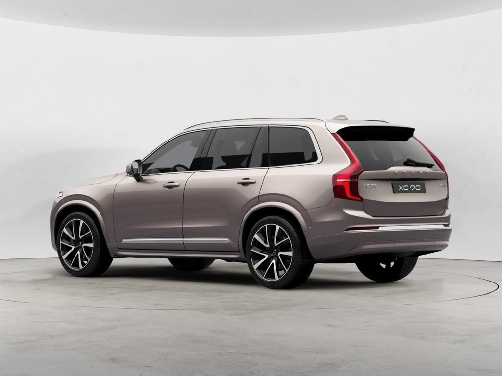 Used 2023 Volvo XC90 B6 Plus w/ Protection Package AWD/4WD image 5