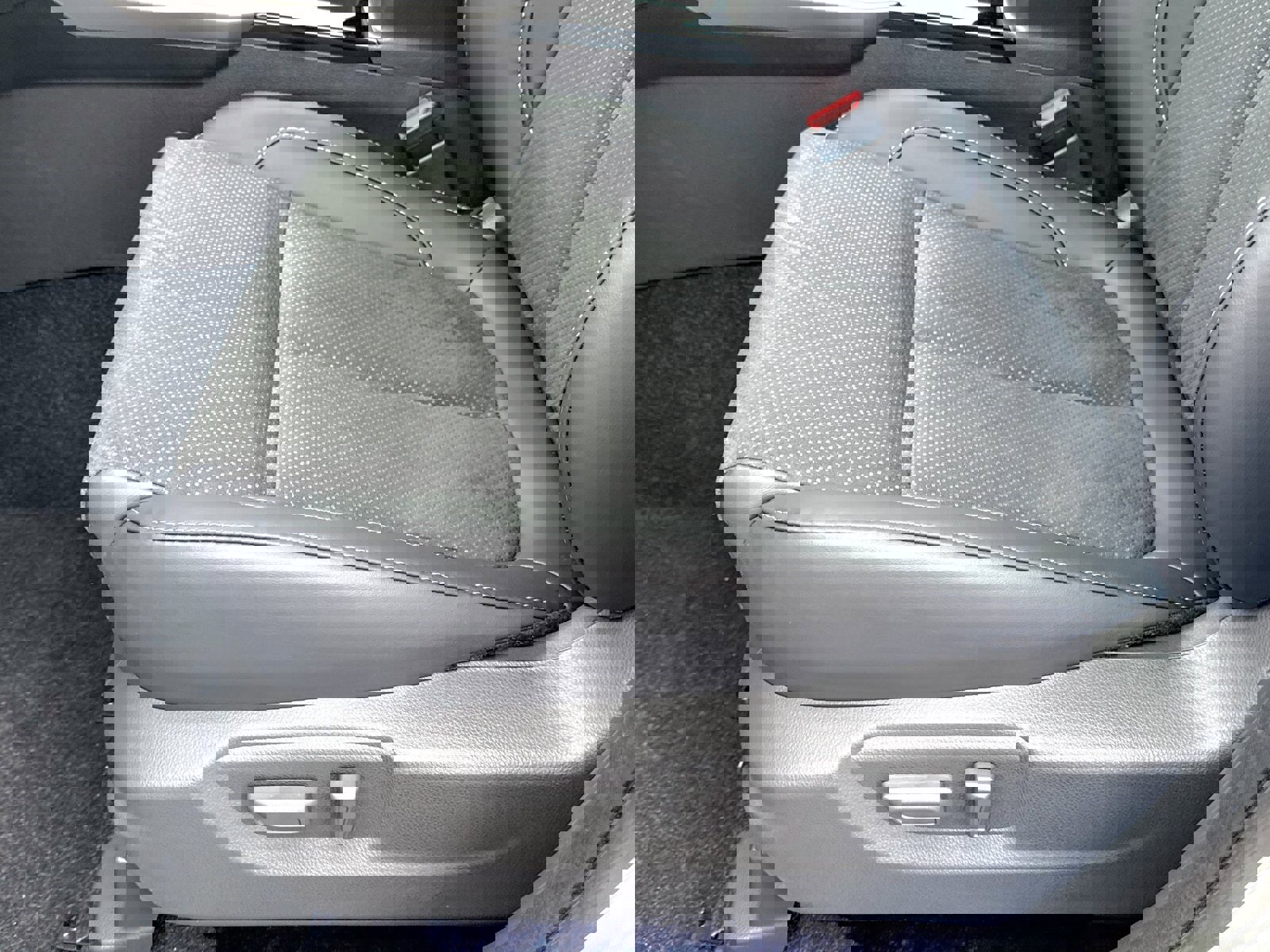 New 2026 Mitsubishi Eclipse Cross AWD image 21