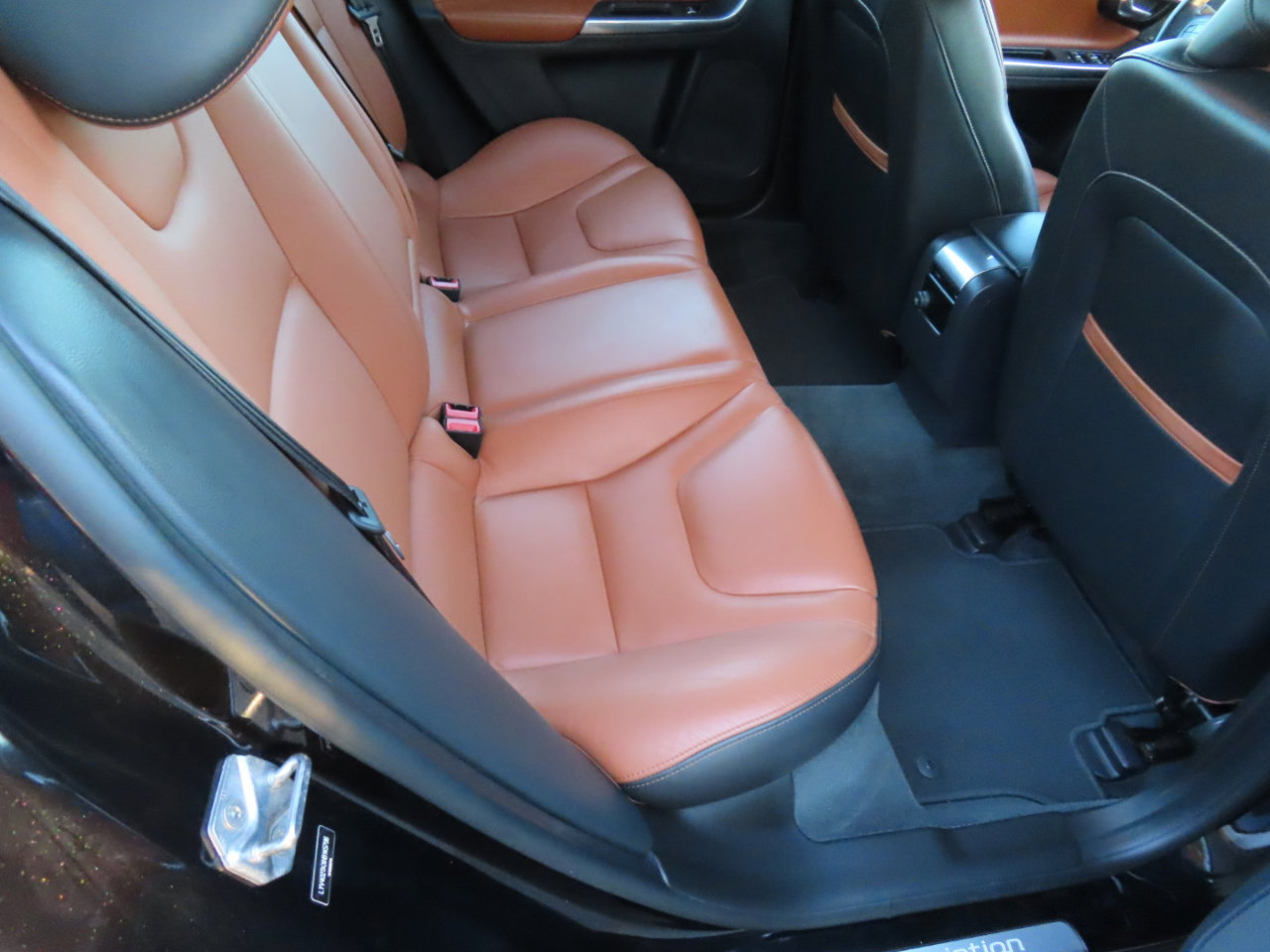 Used 2017 Volvo S60 T5 Inscription image 15