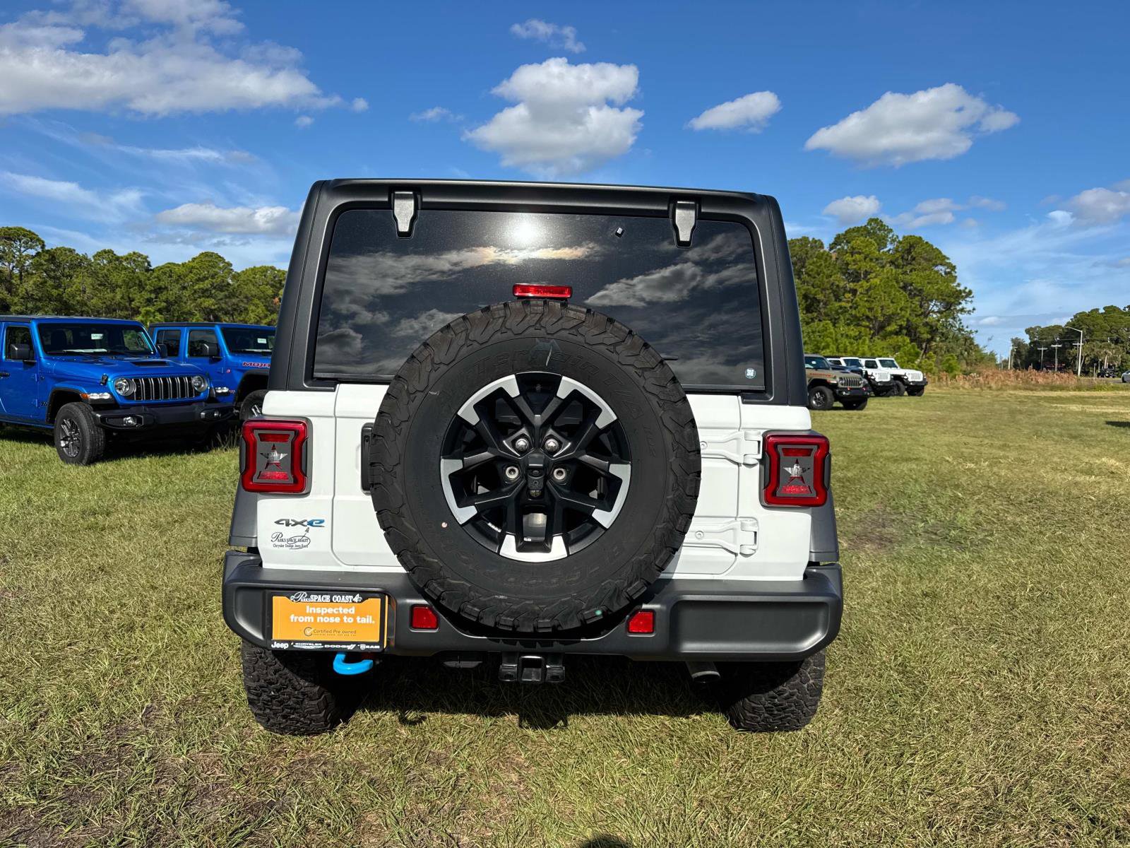 Used 2024 Jeep Wrangler Unlimited Rubicon 4xe image 4