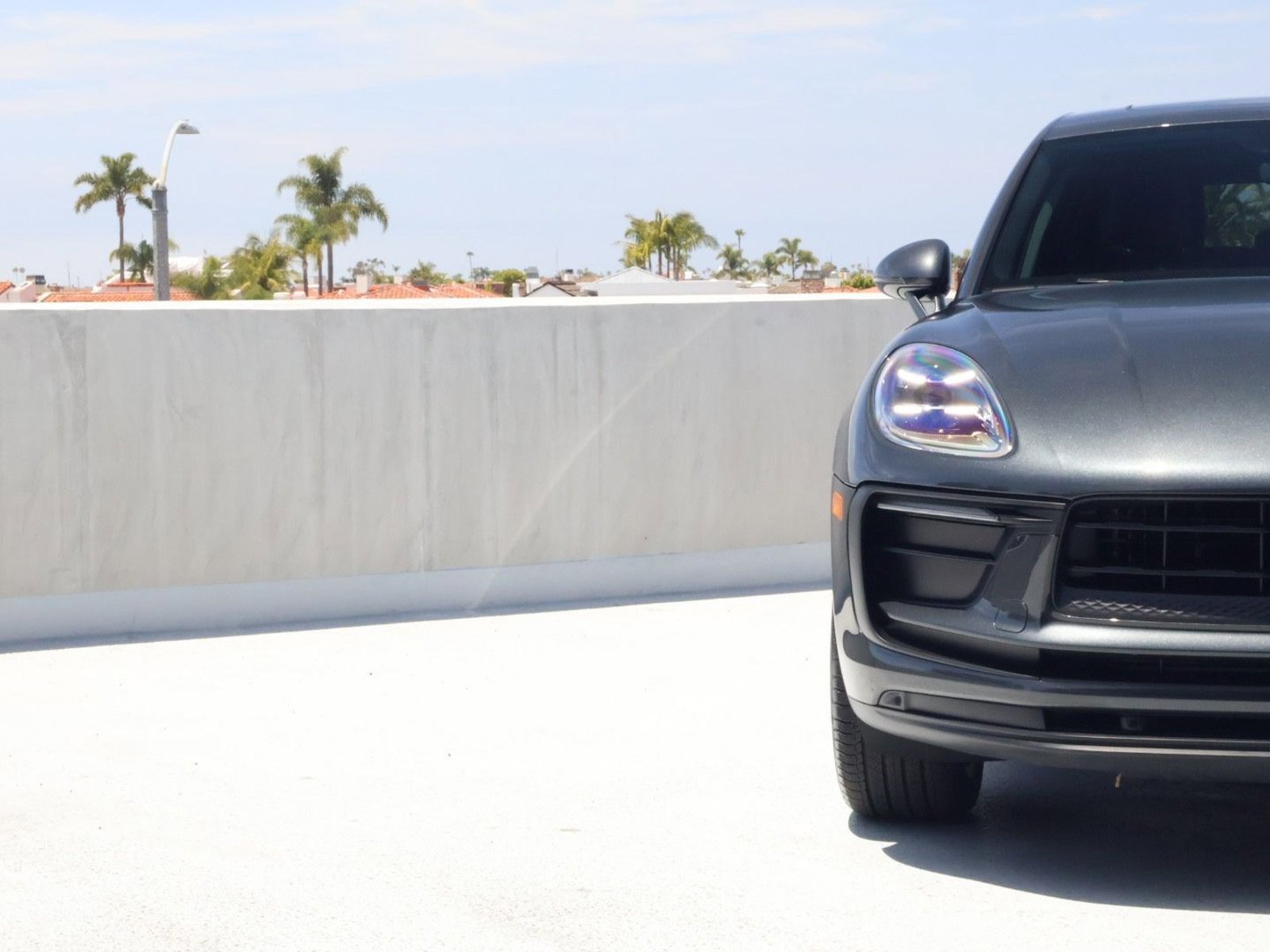 Certified 2024 Porsche Macan AWD/4WD image 12