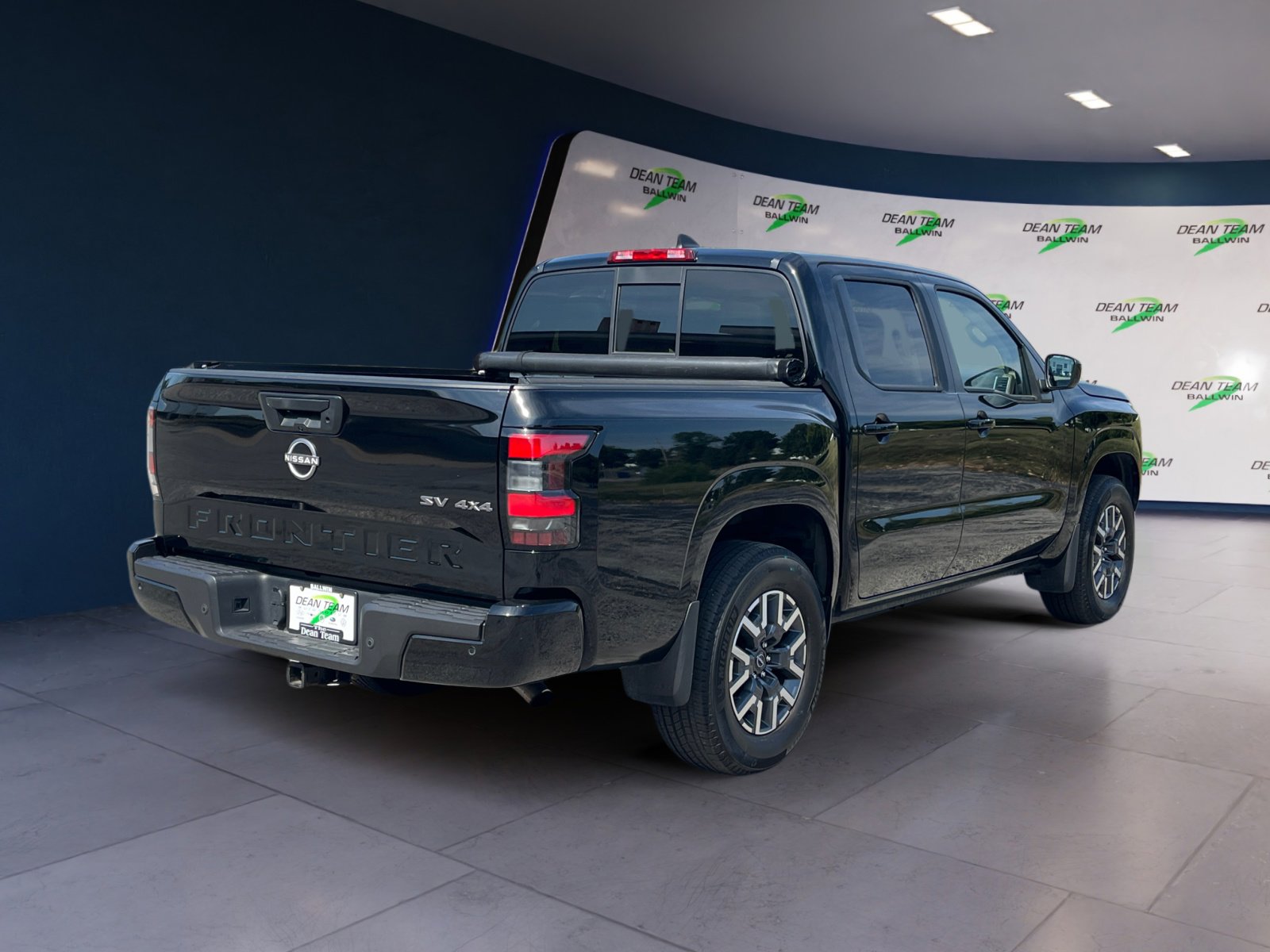 Used 2022 Nissan Frontier SV image 8