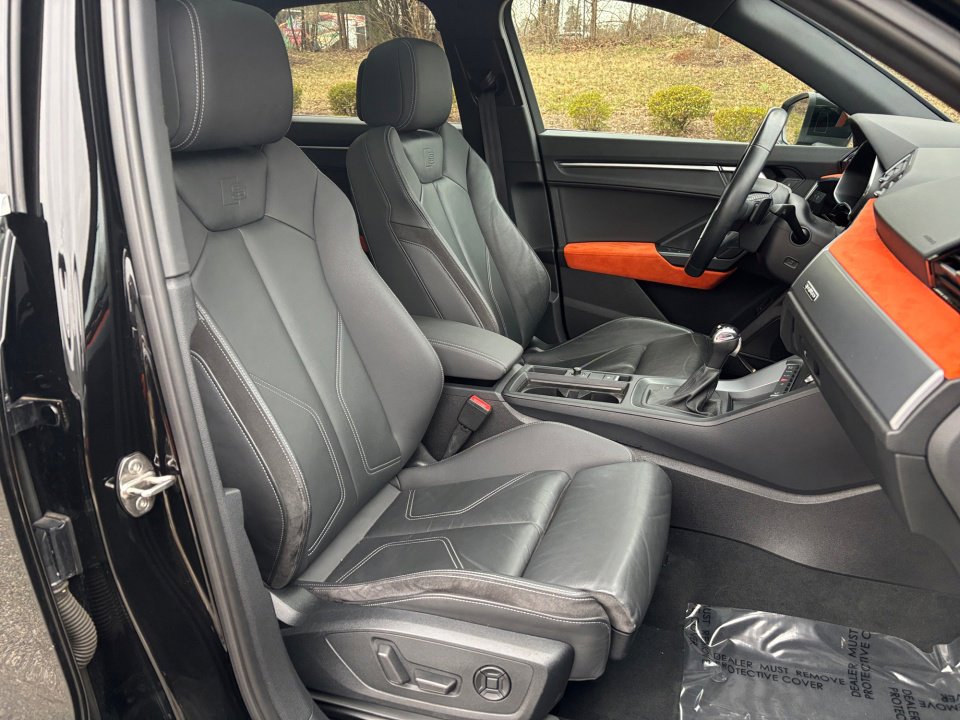 Used 2020 Audi Q3 2.0T Premium Plus w/ Premium Plus Package image 28