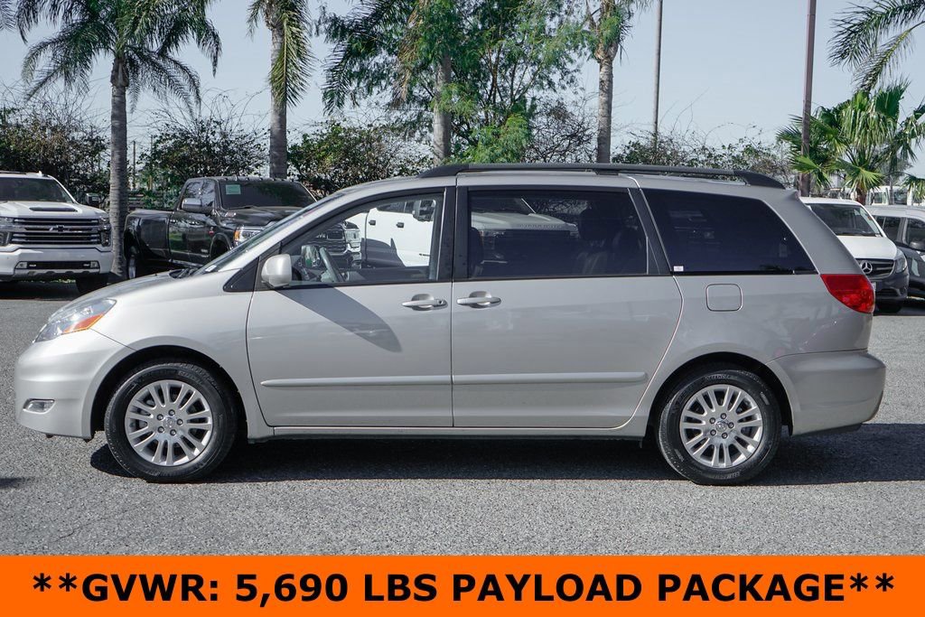 Used 2007 Toyota Sienna XLE image 6