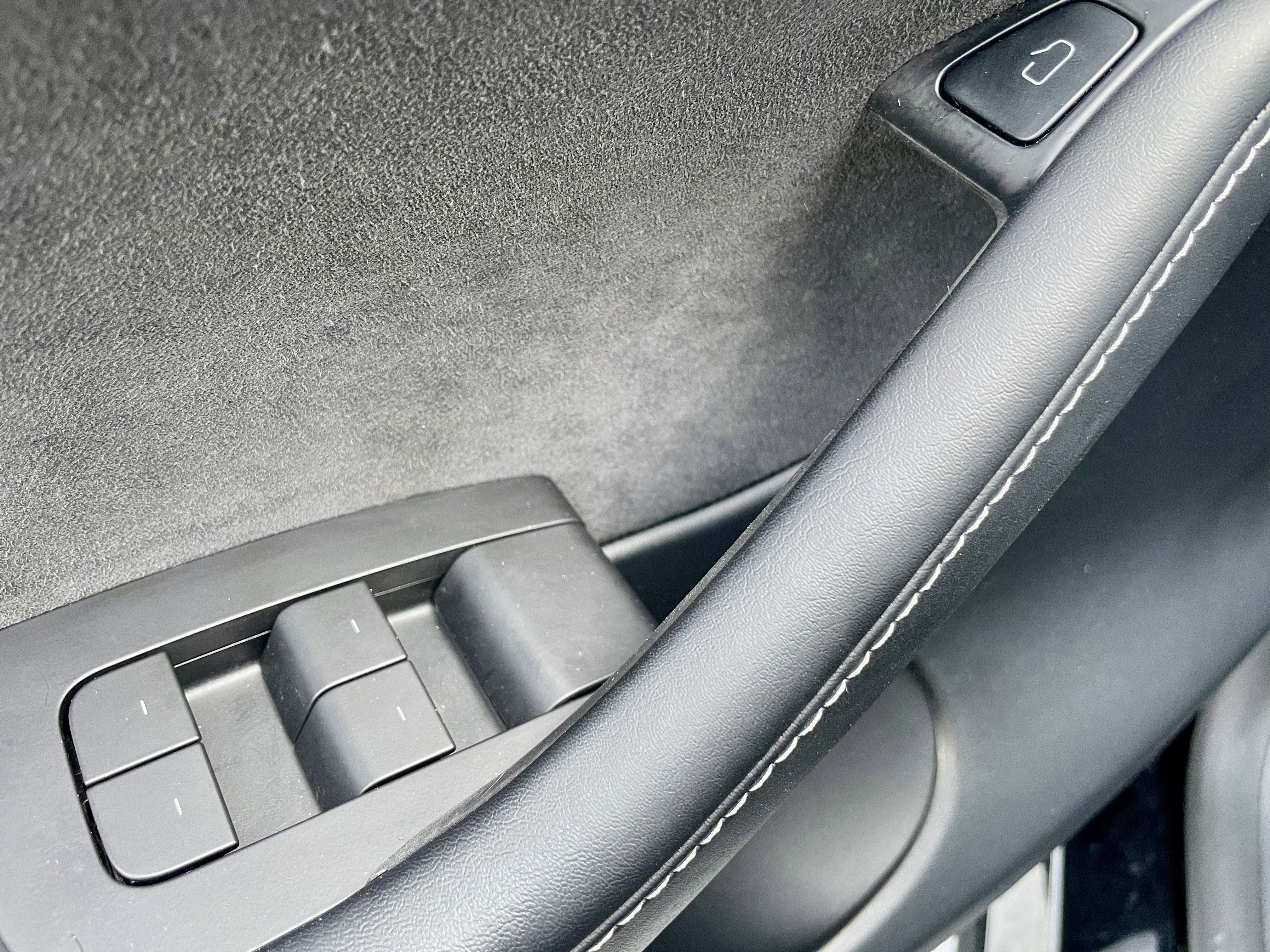 Used 2021 Tesla Model Y Long Range image 11