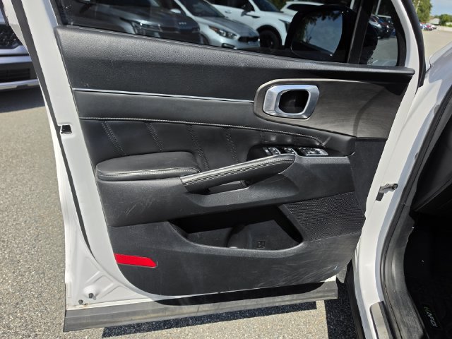 Certified 2024 Kia Sorento SX AWD/4WD image 18
