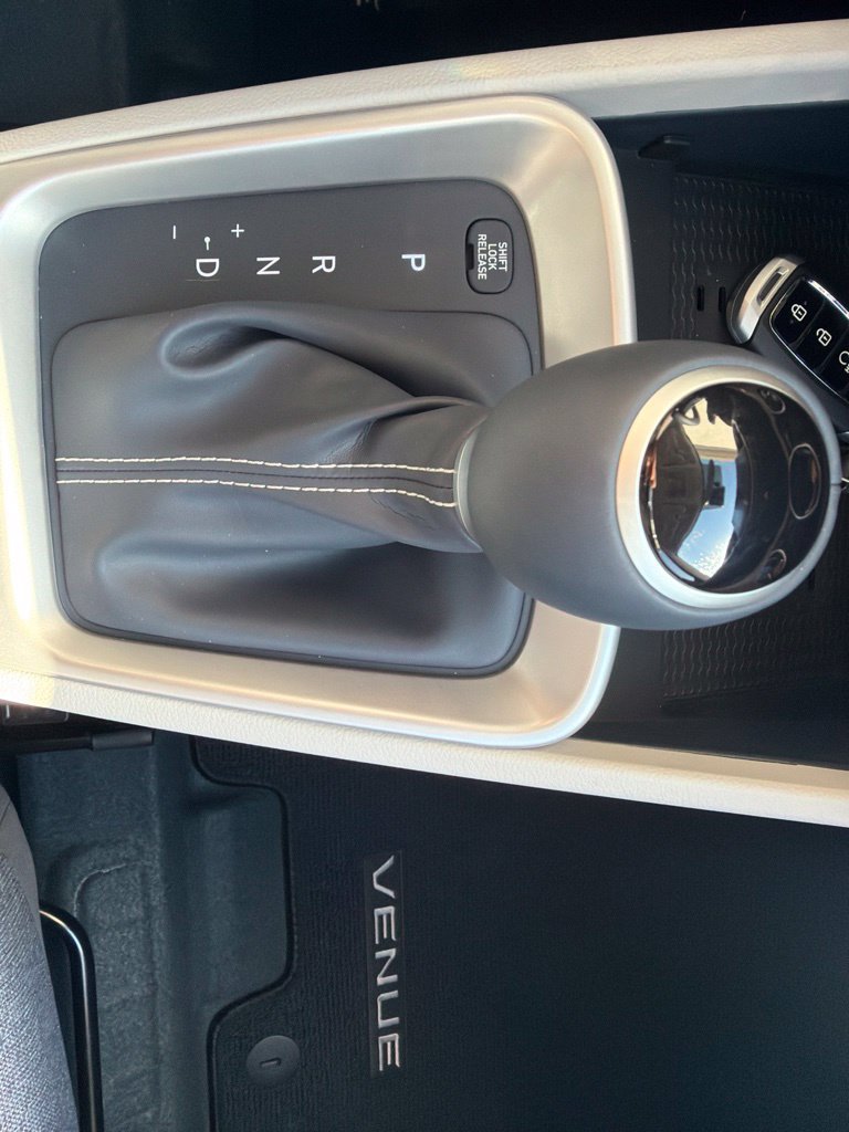 New 2026 Hyundai Venue SEL FWD image 26