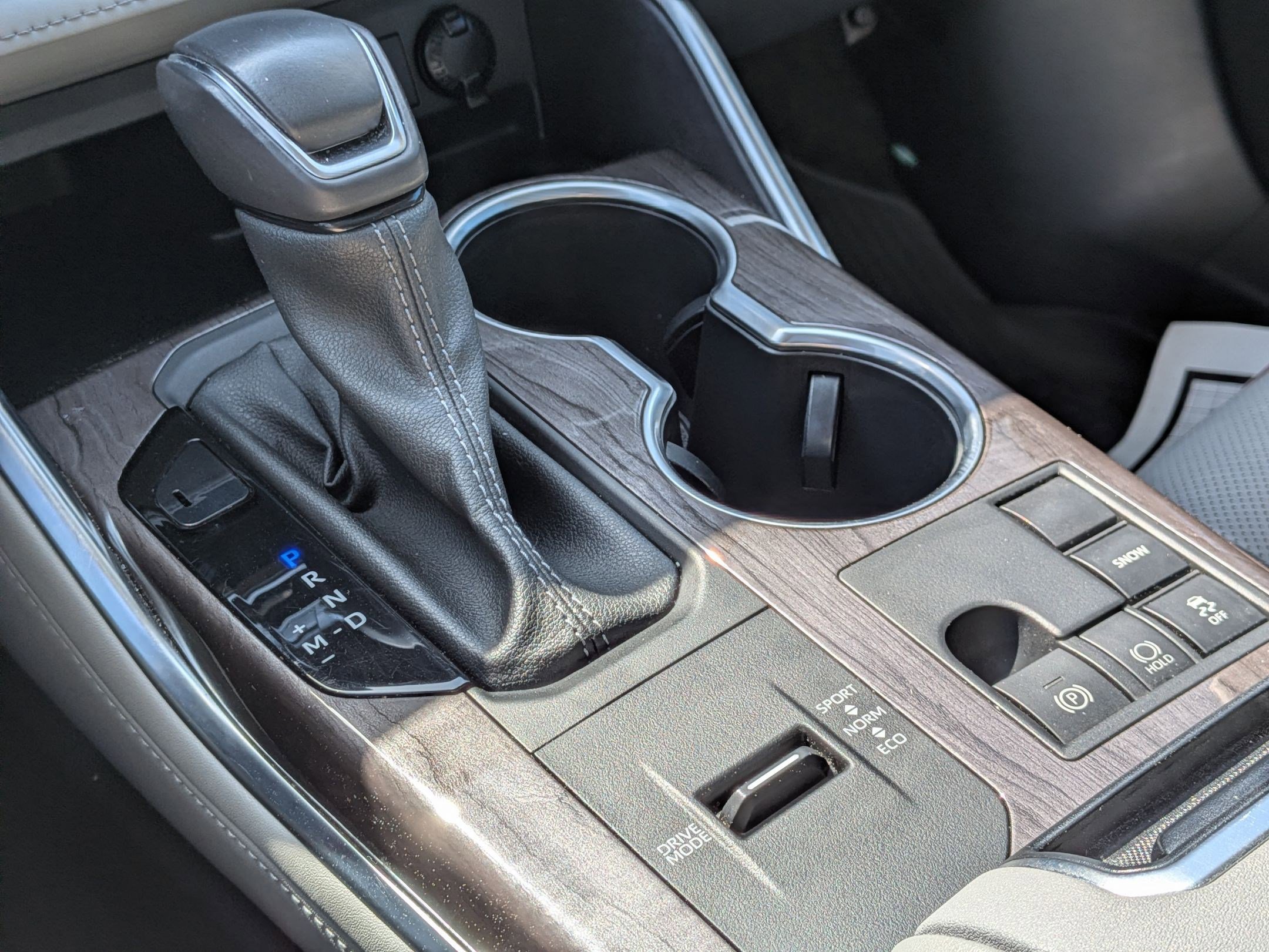 Used 2023 Toyota Highlander Limited FWD image 17