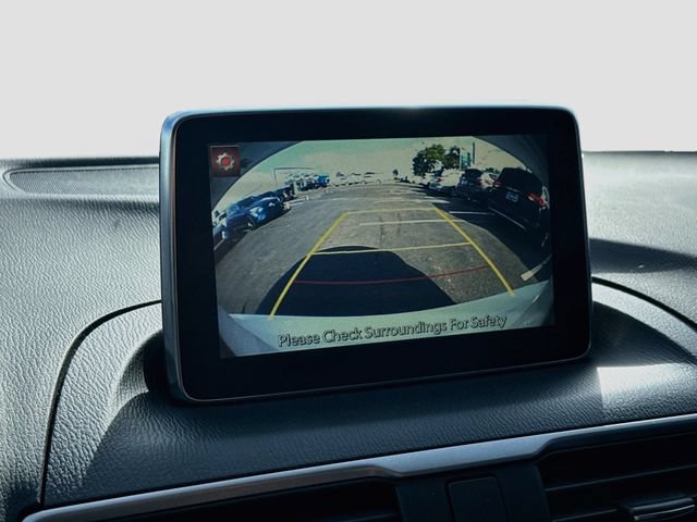 Used 2016 MAZDA MAZDA3 i Sport w/ Preferred Equipment Package FWD image 17