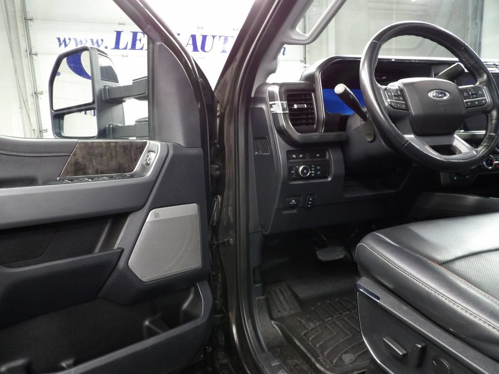 Used 2024 Ford F350 Lariat w/ Lariat Ultimate Package AWD/4WD image 49